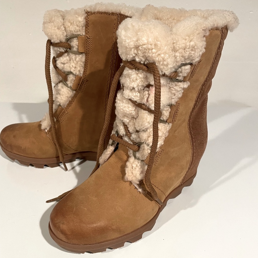 Sorel Tan Shearling-Trim Lace-Up Ankle Boots